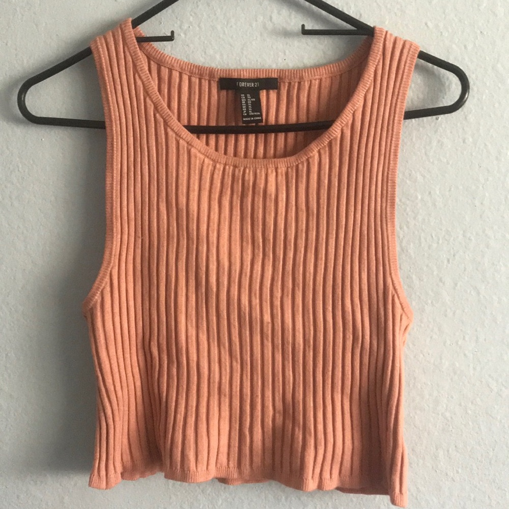 peach crop top